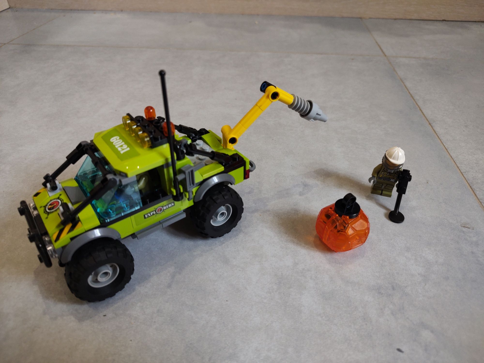Lego 60121 Samochód naukowców