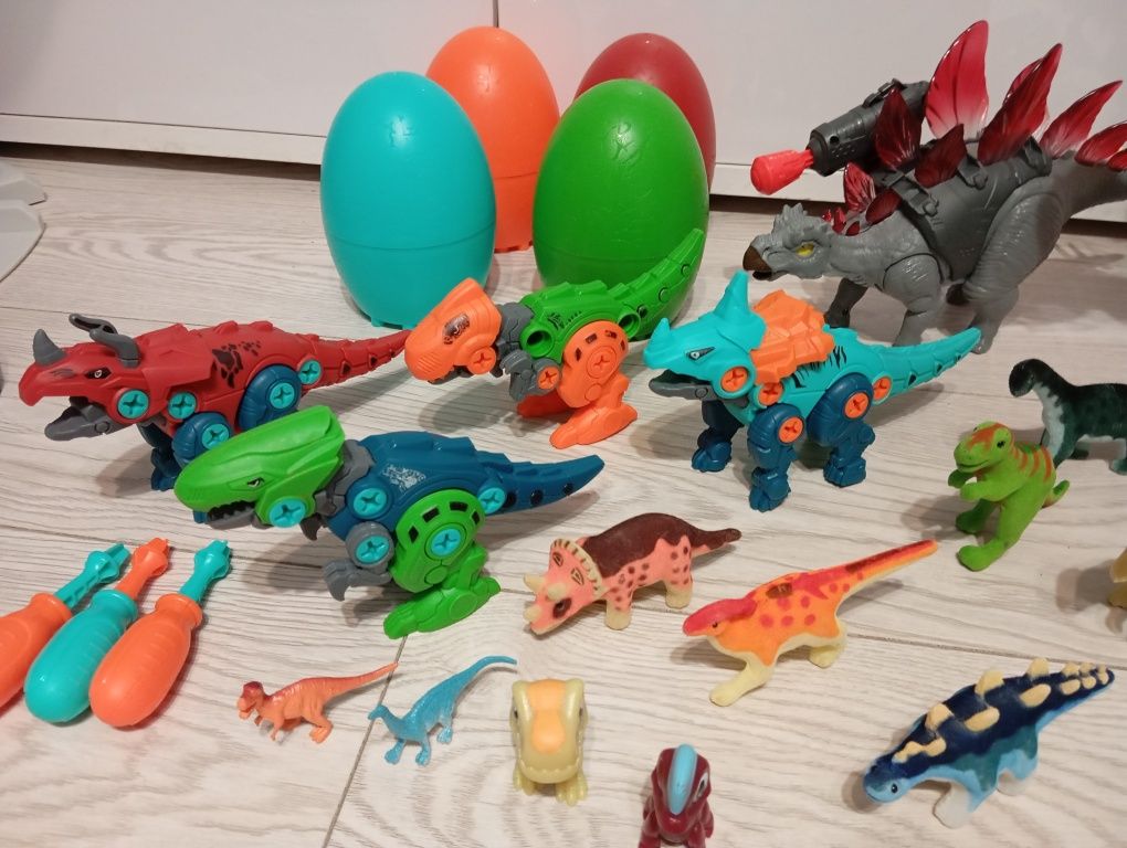 Duży zestaw dinozaurów