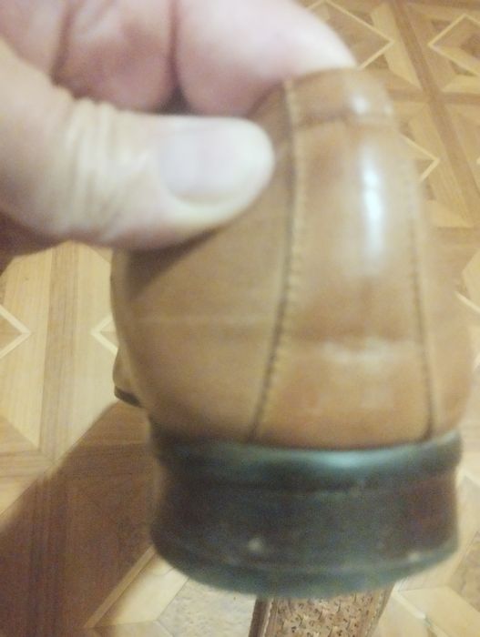 Мужскі кожані туфли перфарація коричневий колір 45 розміру