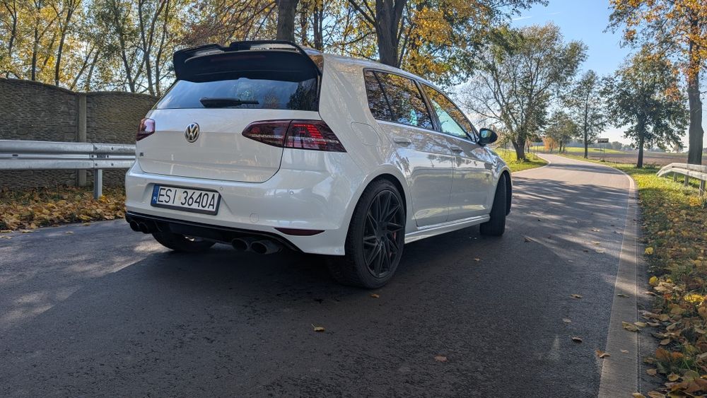 Volkswagen Golf 7R 300km
