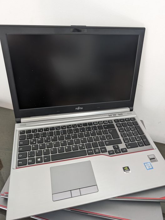 Ноутбуки  Fujitsu CELSIUS H770 - (3D моделювання, ігри, Симулятори)