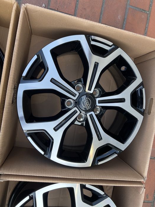 4xfelga aluminiowa 17” NISSAN (5x114,3 ET50) - nowe