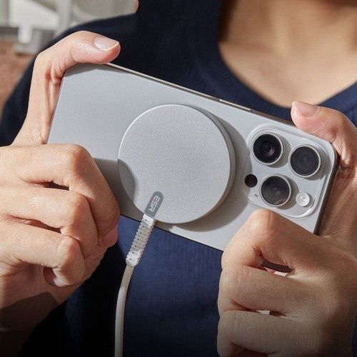 Ładowarka indukcyjna ESR QI2 Mini Wireless Charger Halolock 15W