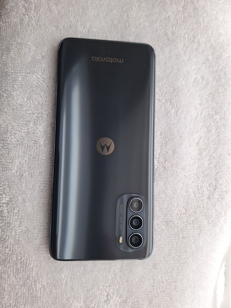 Motorola G52 na gwarancji