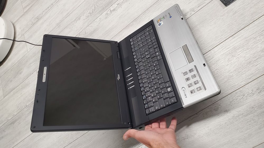 Fujitsu Siemens amino xa2528.