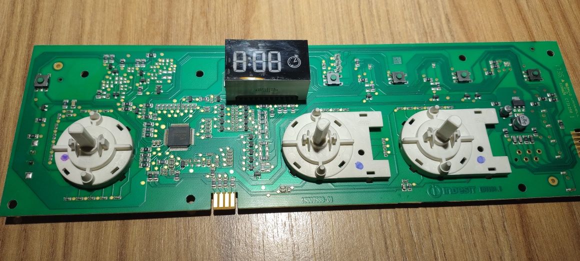 Panel sterowania pralki Indesit