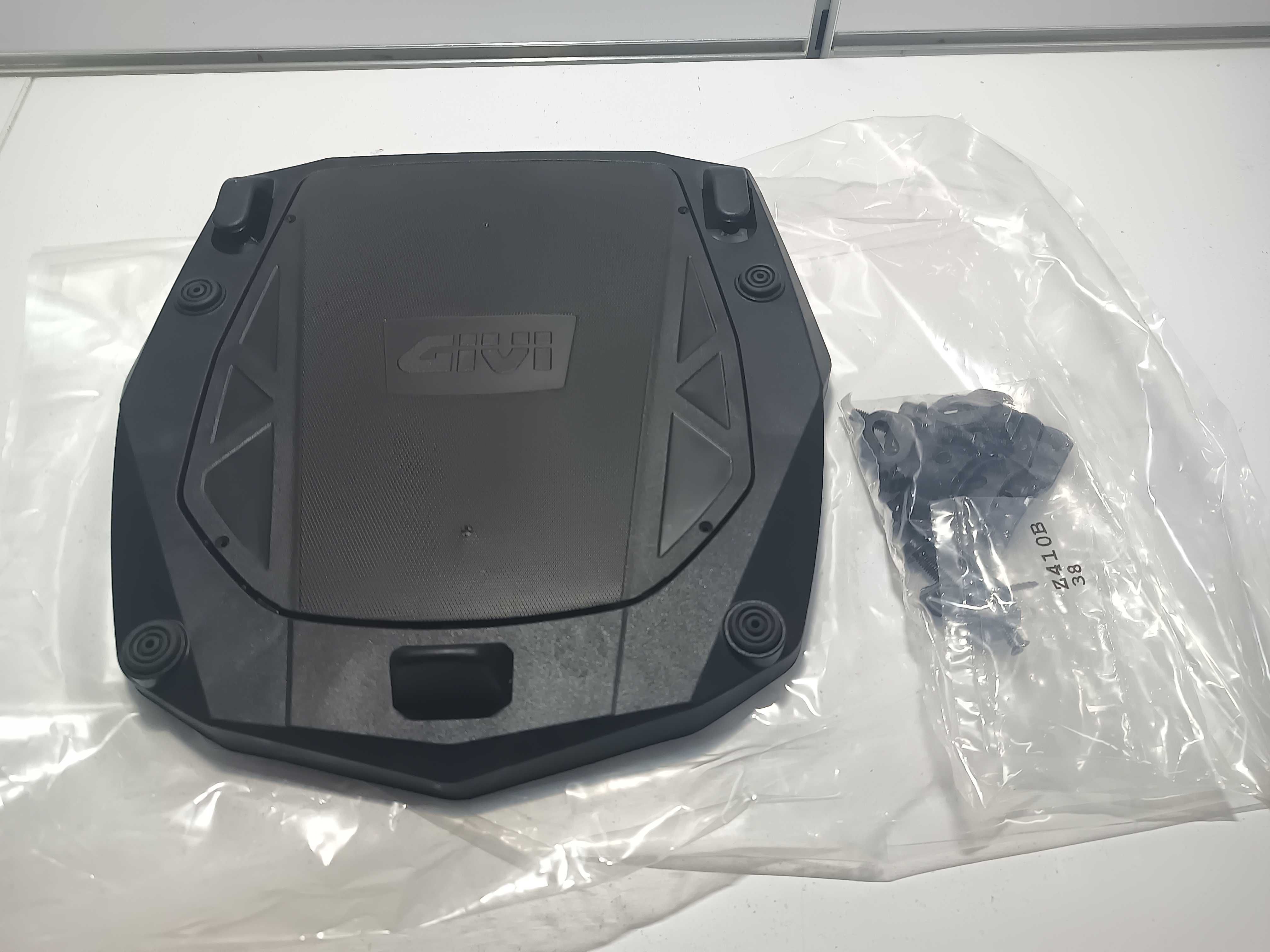 Płyta pod kufer GIVI E251 Uniwersalna monokey.