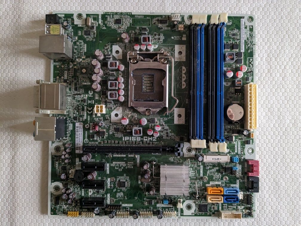 Placa gráfica NVIDIA GeForce GT 440 OEM e motherboard HP IPISB-CH2