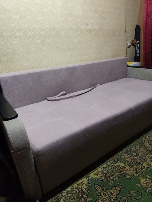 Диван розкладний б/у