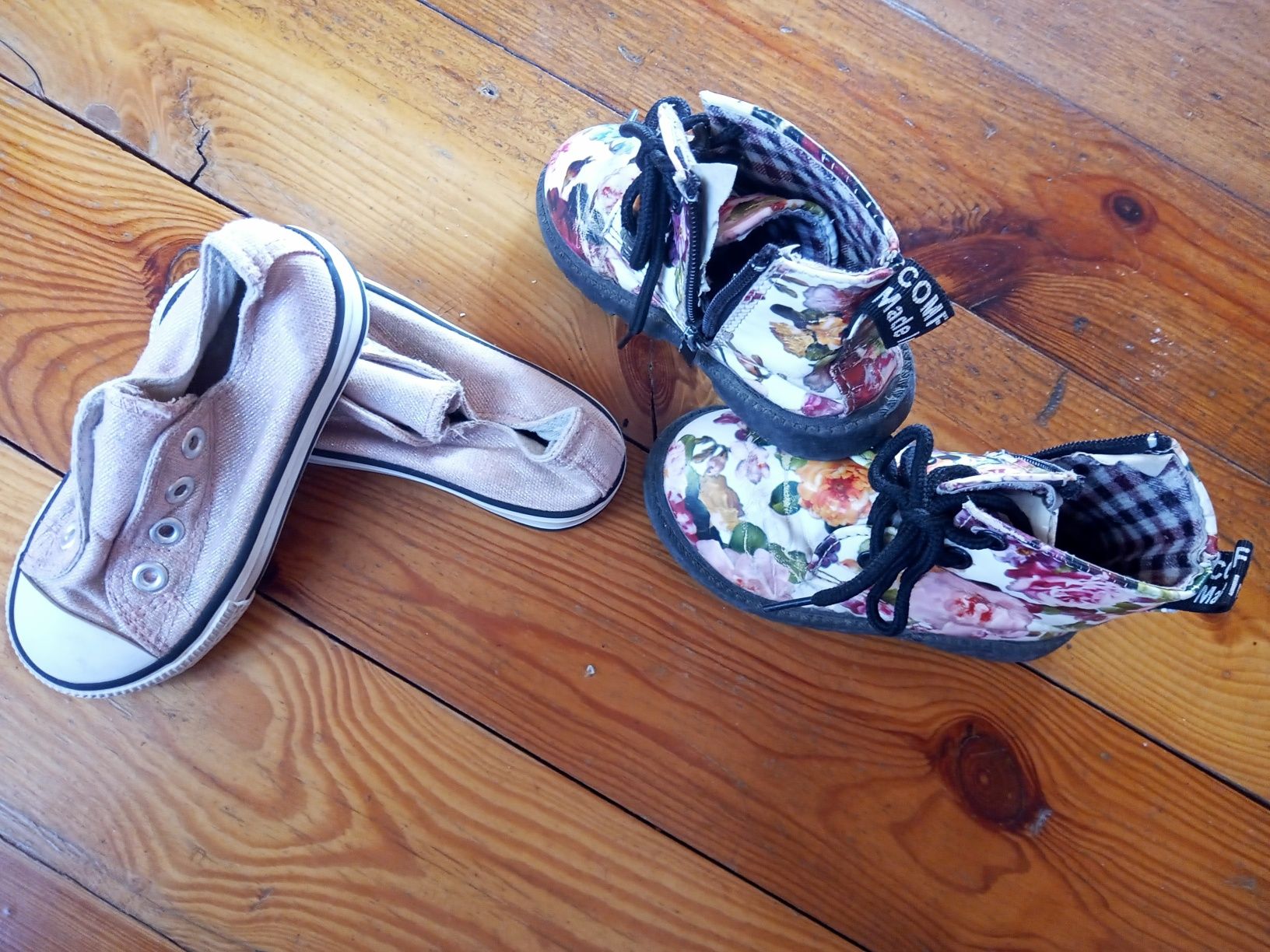 Rozmiar 24- zestaw eleganckich butów dla dziewczynki