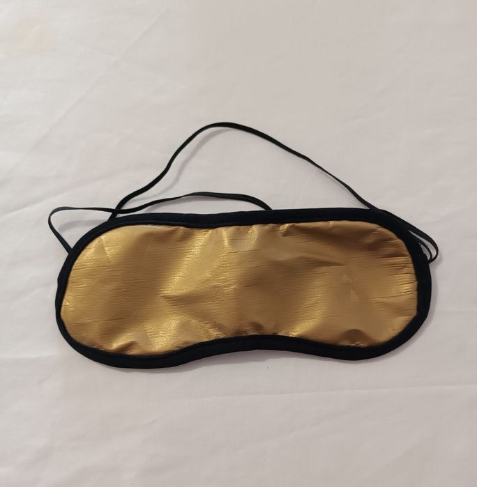 Venda Dourada e preta. Nova em caixa