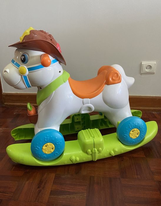 Cavalo Andador CHICCO. Completo. Em bom estado