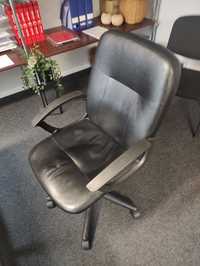 Fotel biurowy obrotowy czarny Ikea Verner