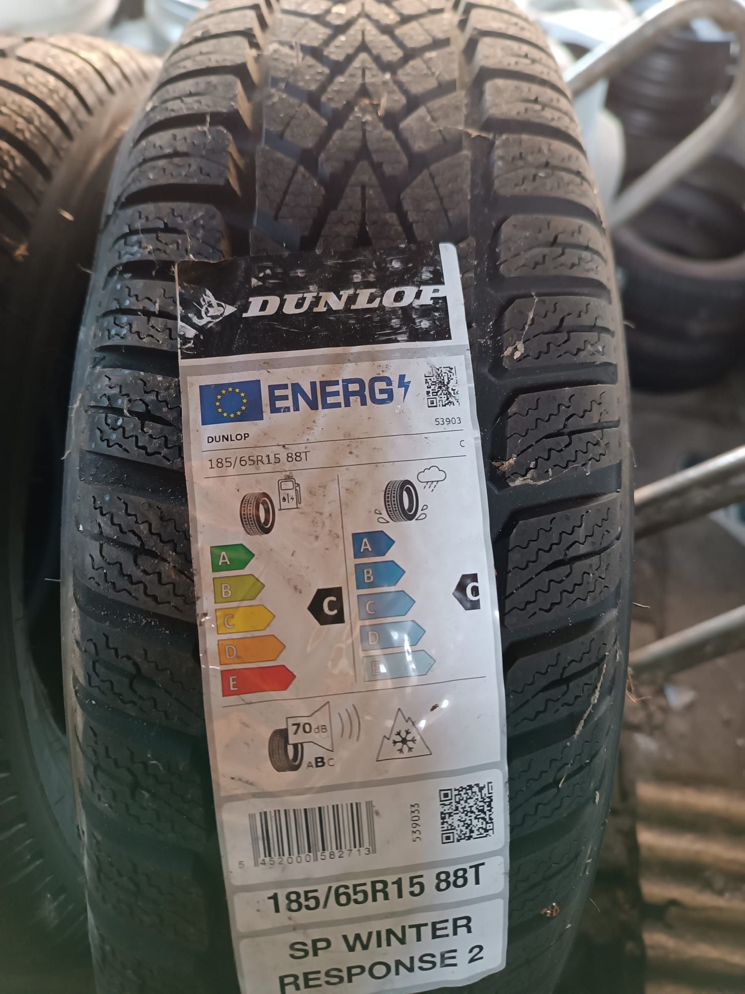 Nowe opony zimowe 185/65/15 88T Dunlop 2021 rok