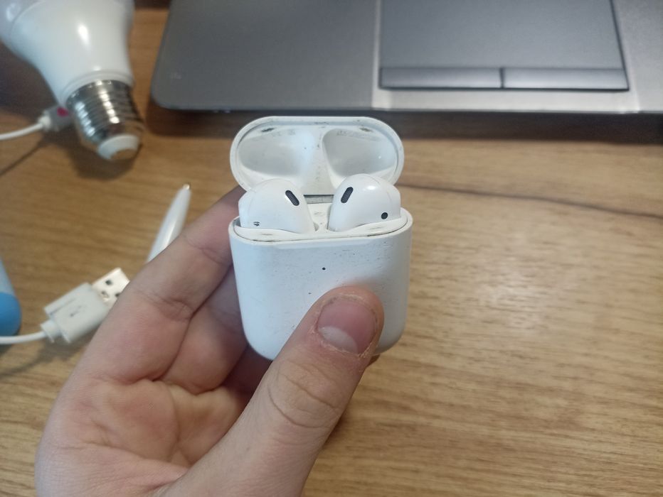 Навушники AirPods 1