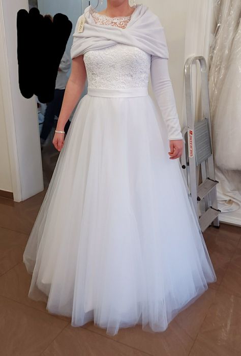 Suknia ślubna wiązana