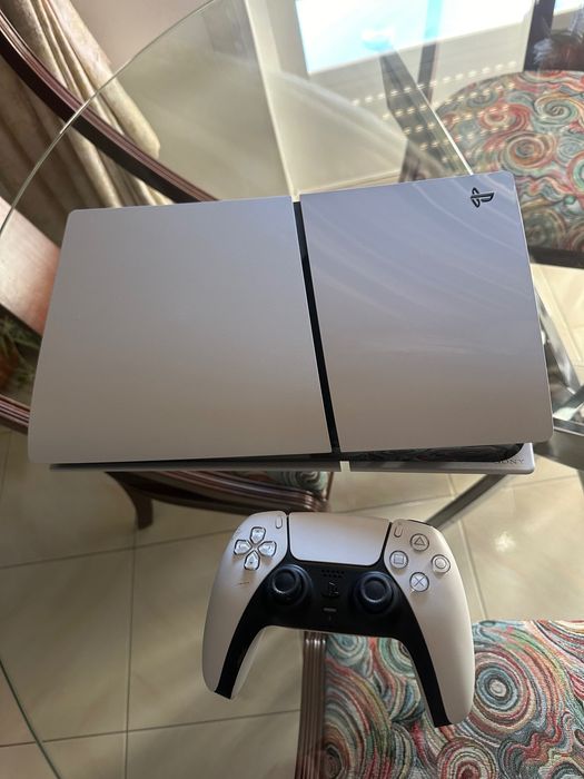 Play station 5 digital + comando e cabo + fifa 25