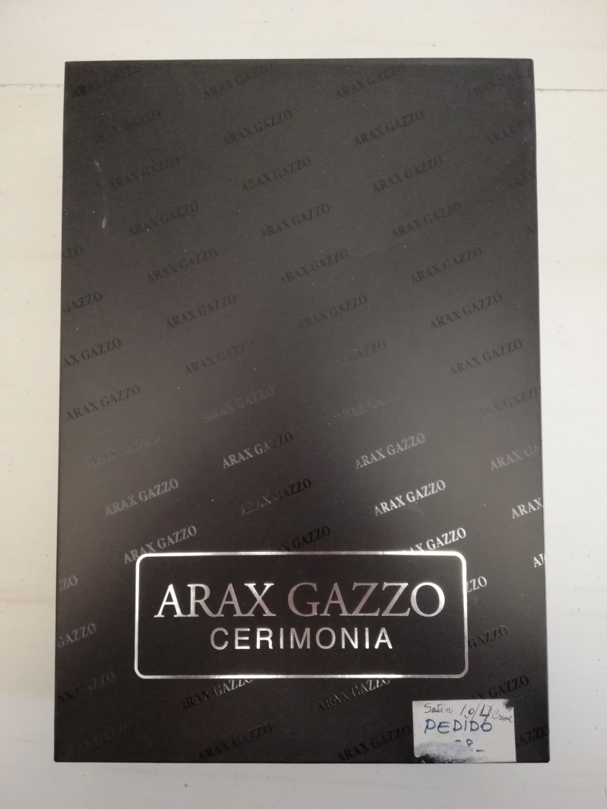 Camisa Nova Cerimónia Creme, em Cetim - Arax Gazzo