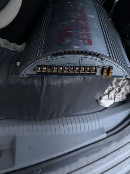 Самбуфер , підсилювач , провода.