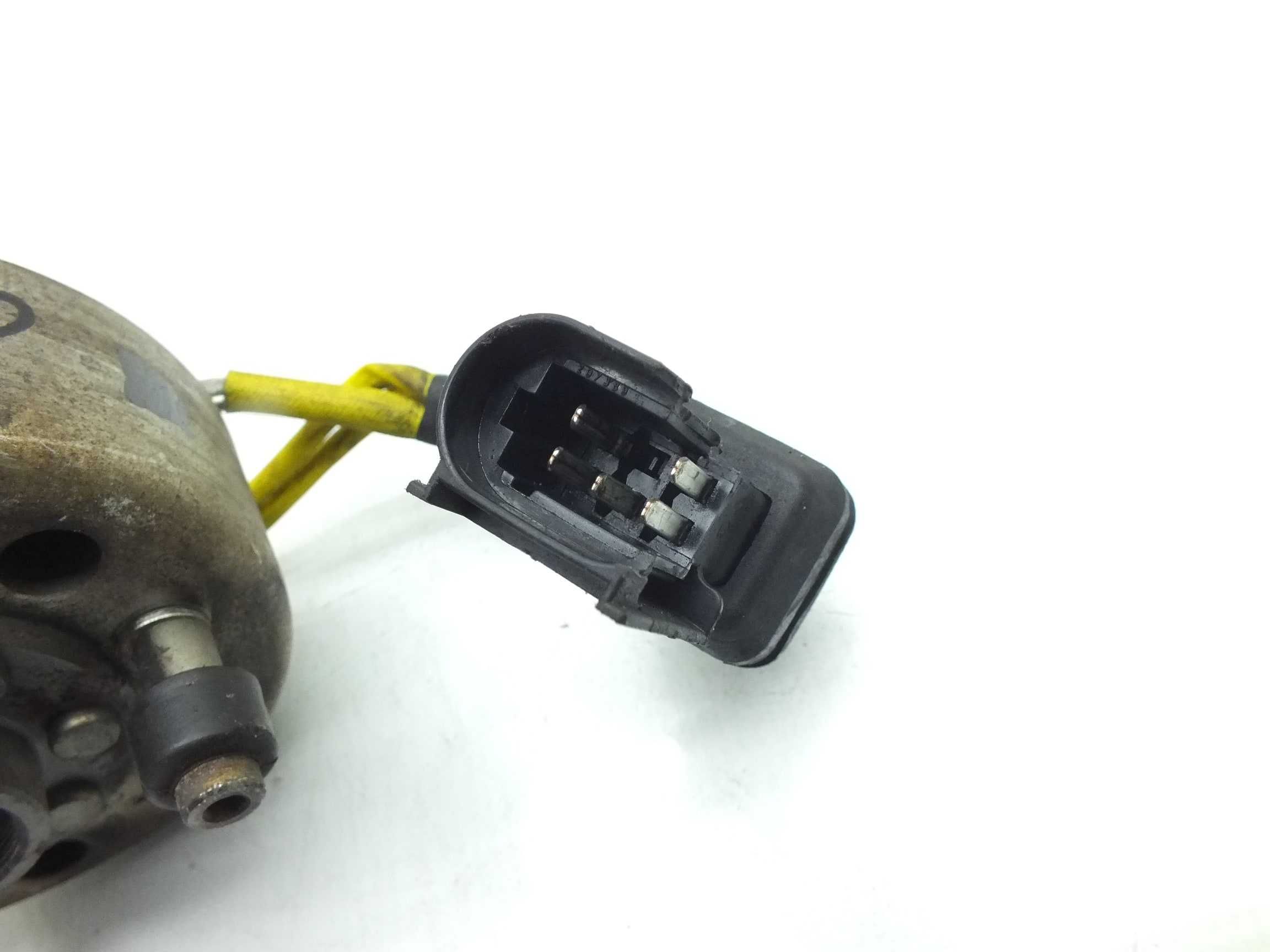 Stator uzwojenie alternator magneto stojan Piaggio x9 125 evo x8 xevo