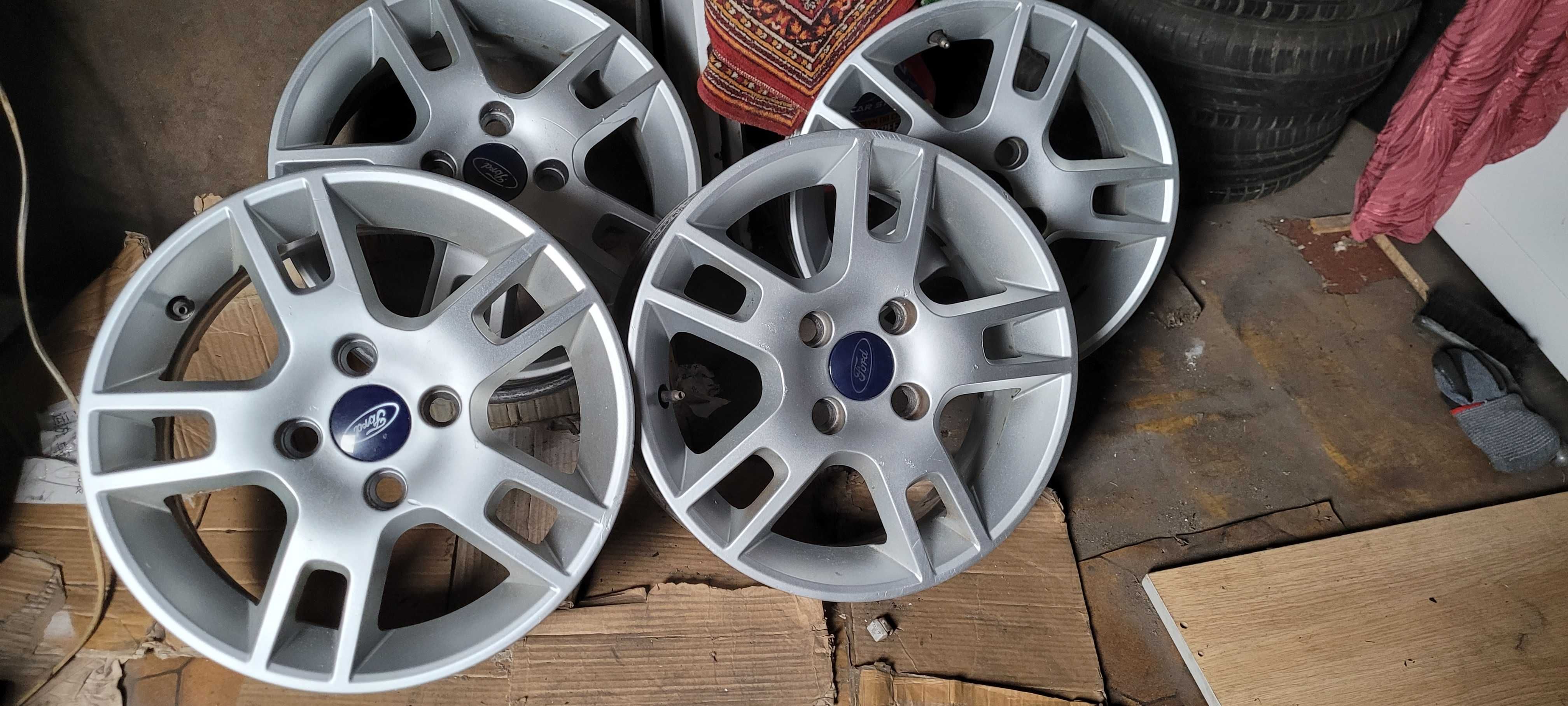 Sprzedam kpl felg do Ford  15 cal