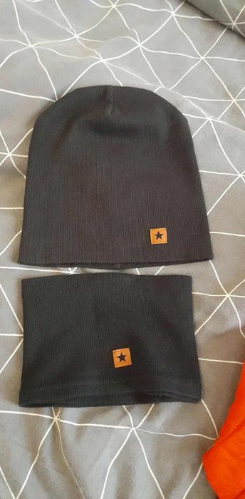 Kurtka jesienna plus czapka z kominem