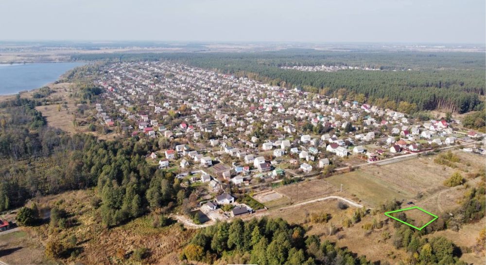 Терміново. Біля озера! Пороскотень. Ціна за ділянку.