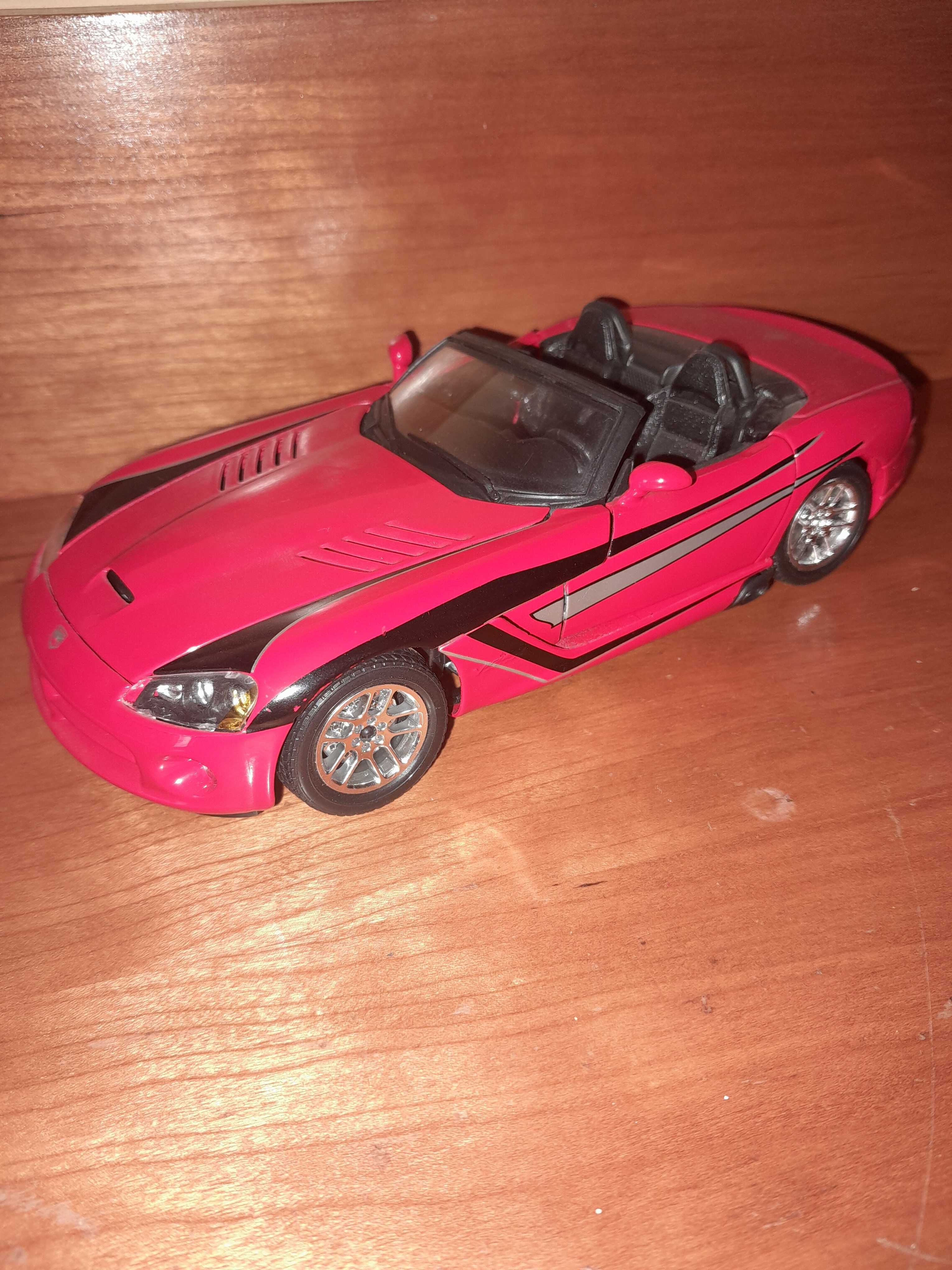 Viper SRT-10 escala 1.24