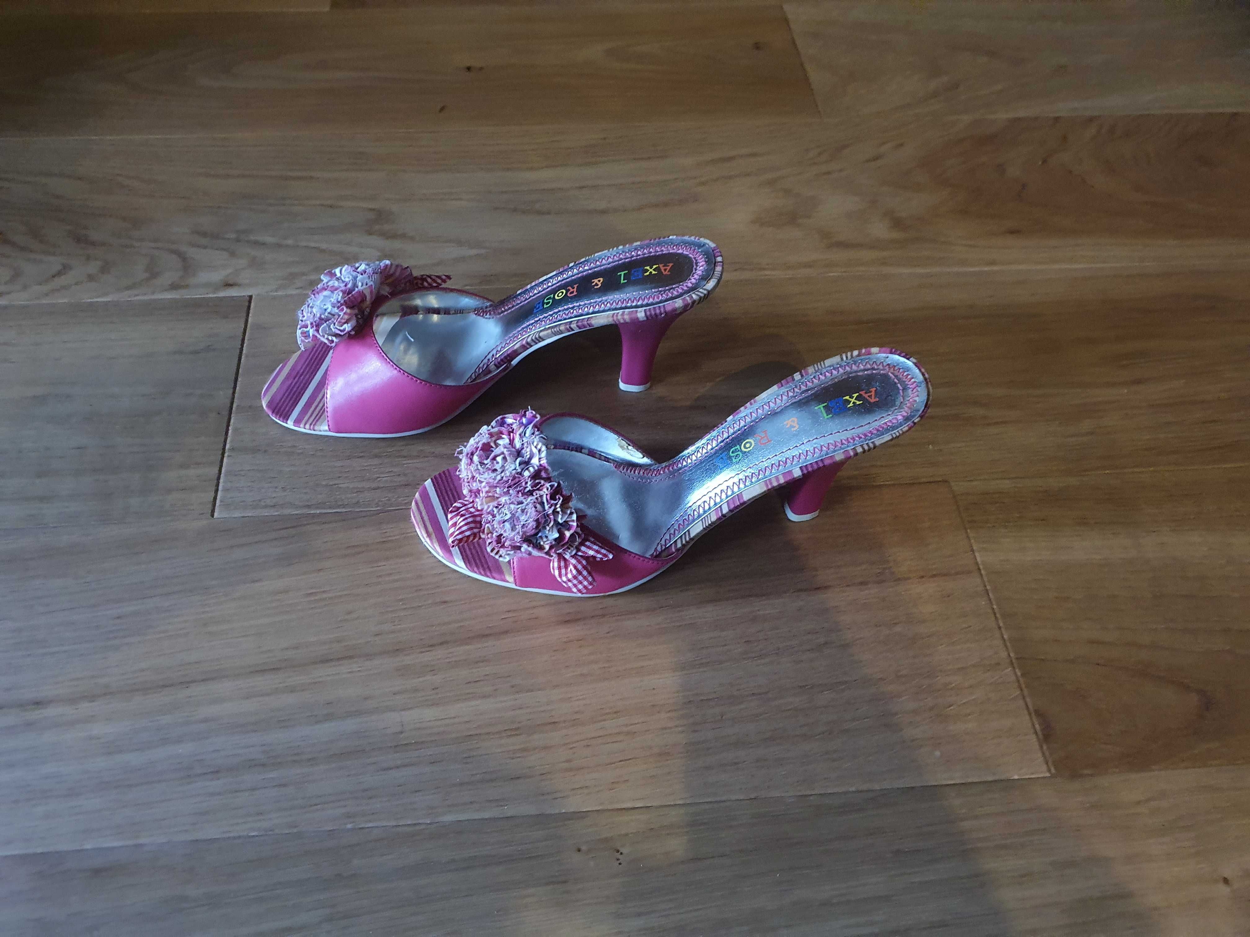 Buty firmy AXEL & ROSE