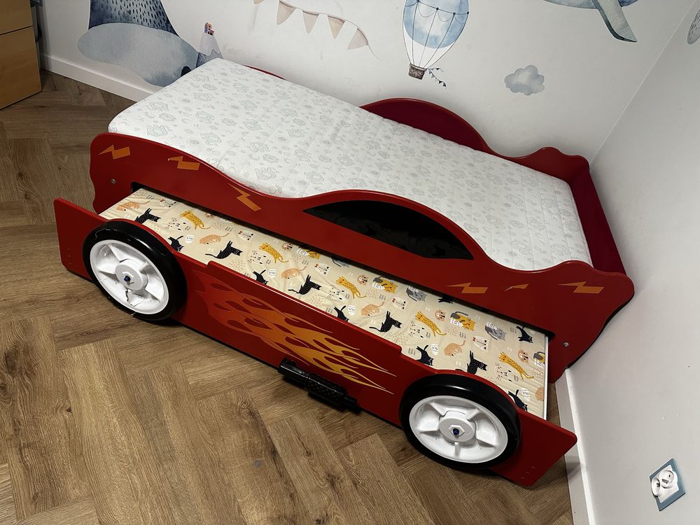 Drewniane łóżko auto / samochód podwójne + materac