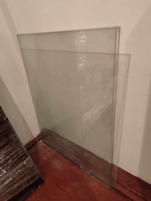 Меблі з ламінованого ДСП - залишки. Скло