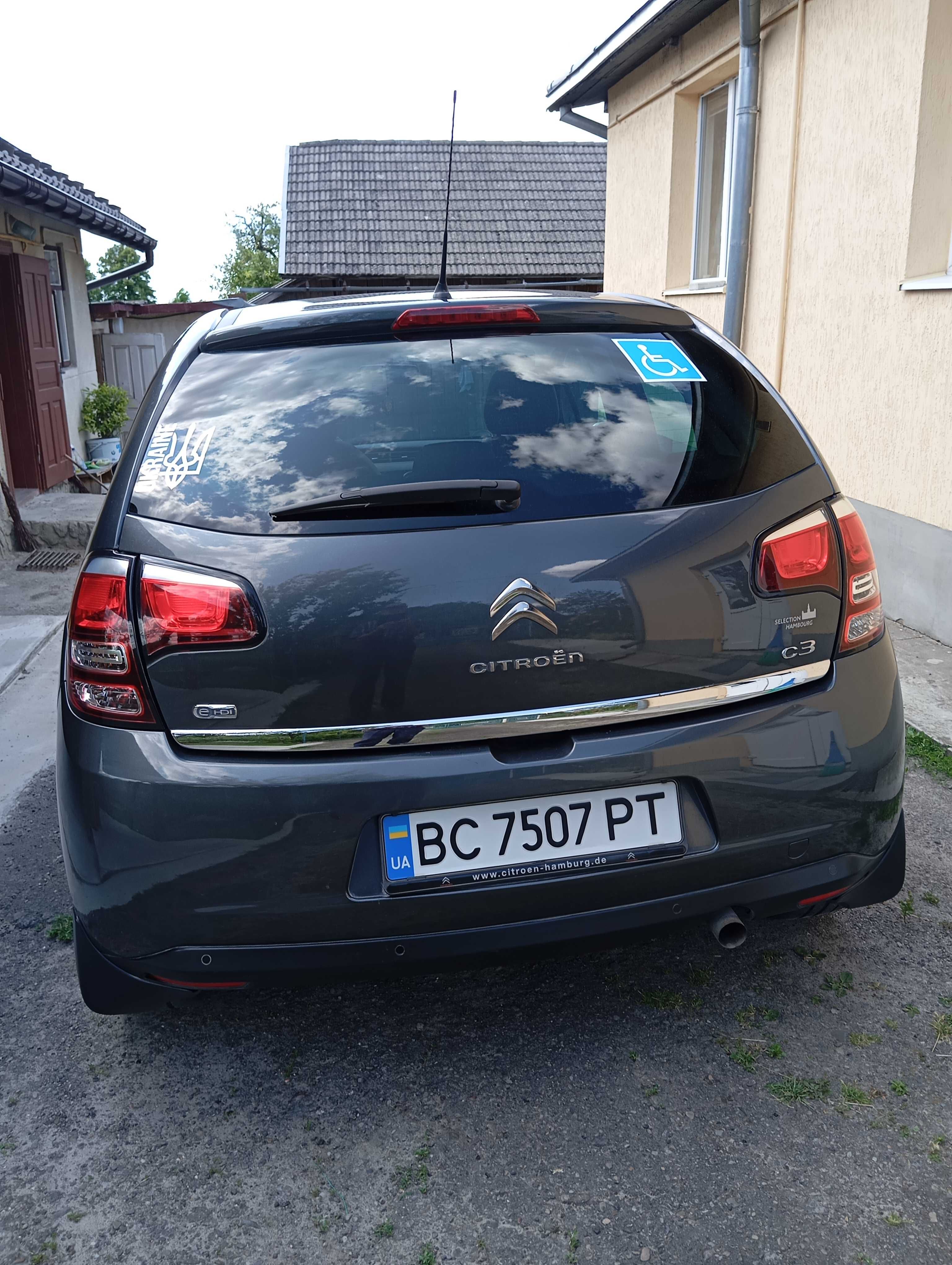 Легкові автомобілі бувші в використанні