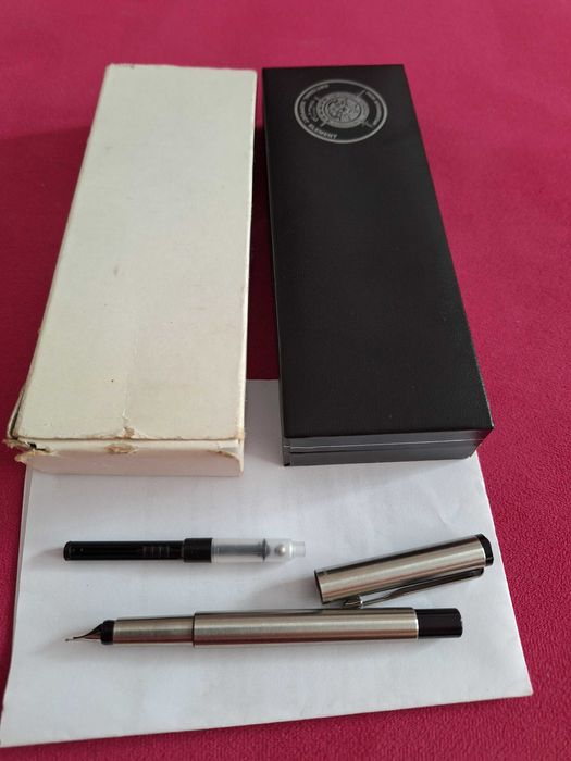 Pióro PARKER w etui z logo ISAF Afganistan - Nowe.