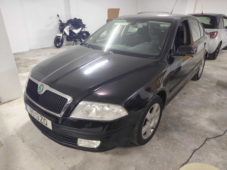 Skoda Octavia 1.6 GPL - Nacional - Aceito Retoma - Revisão Feita