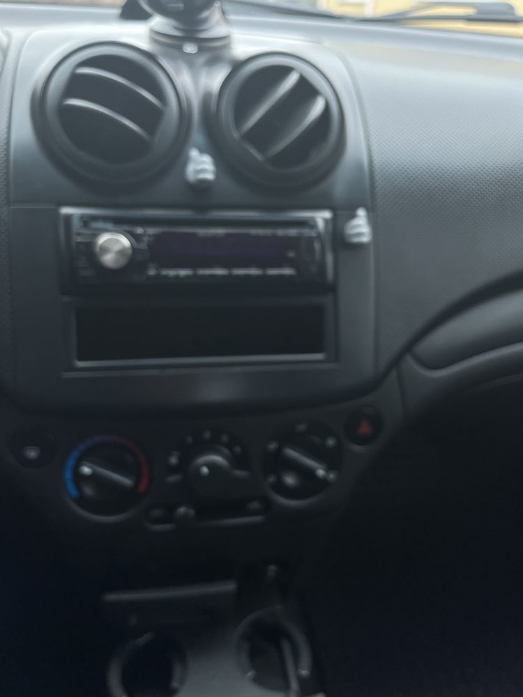 Продам Chevrolet Aveo 2011