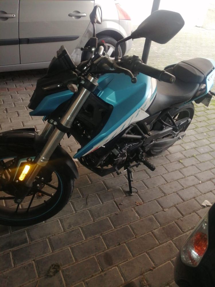 Voge 125r 2023 - Azul e Branca