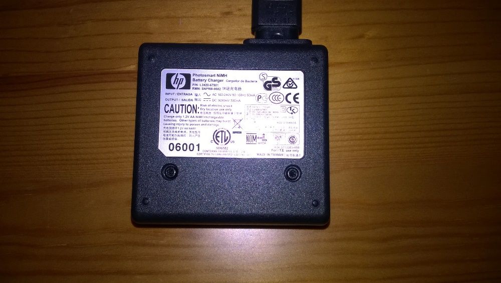 Carregador de baterias pilhas AA da HP