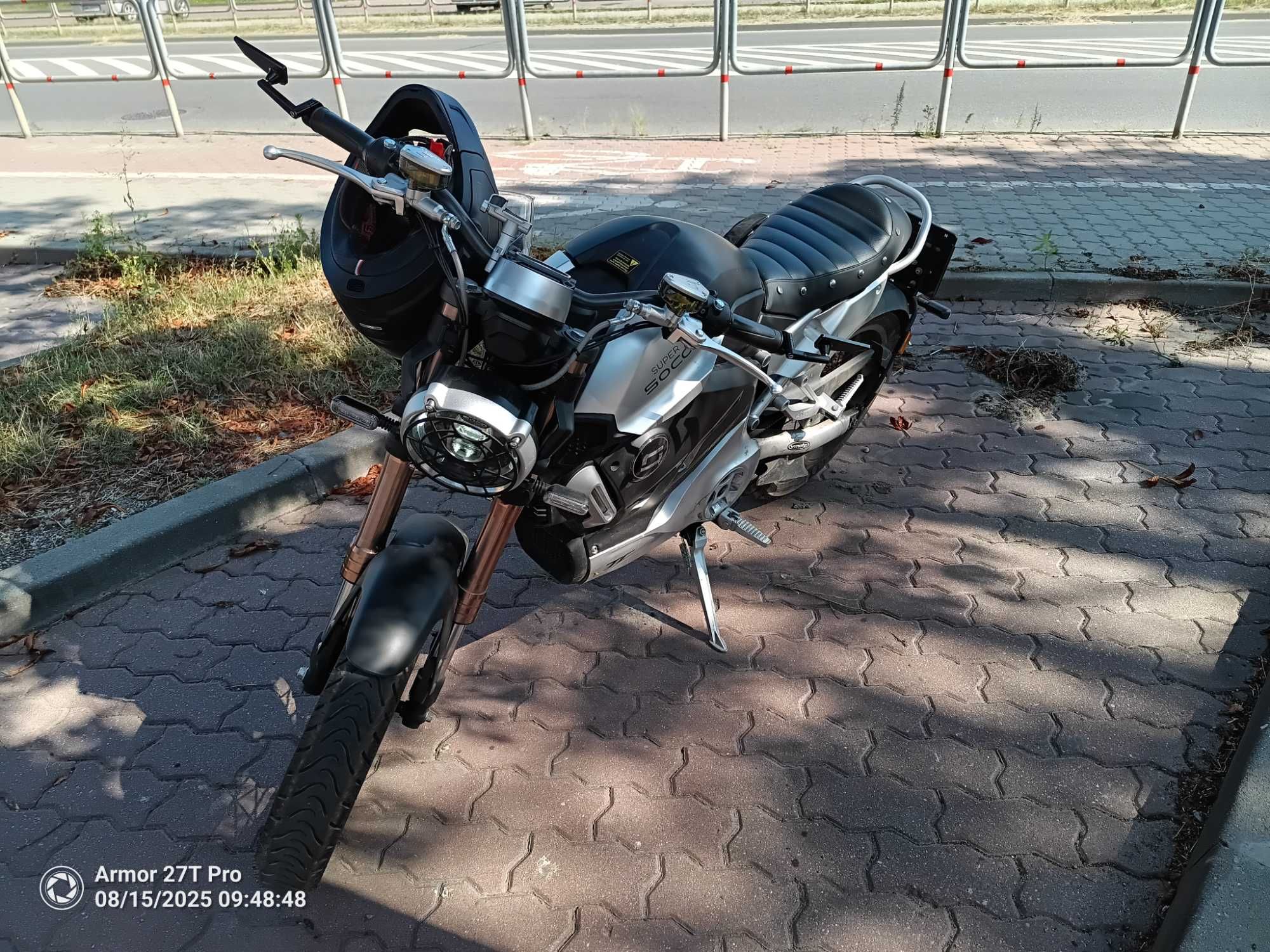 Motocykl elektryczny Super Soco TCMax 2022