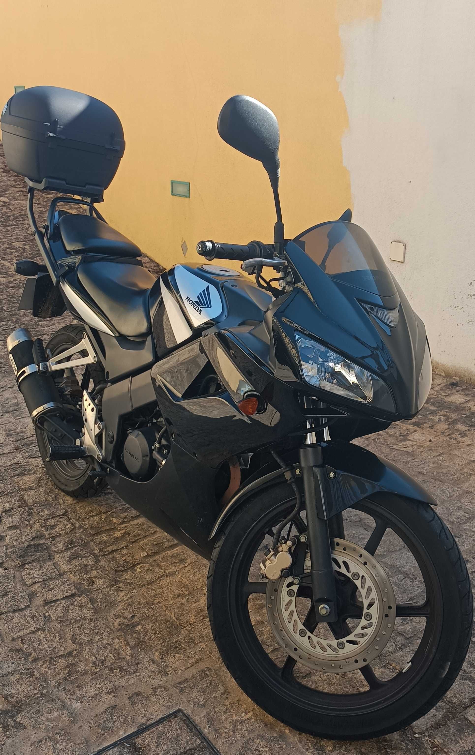 Honda CBR125R (CARTA A1)
