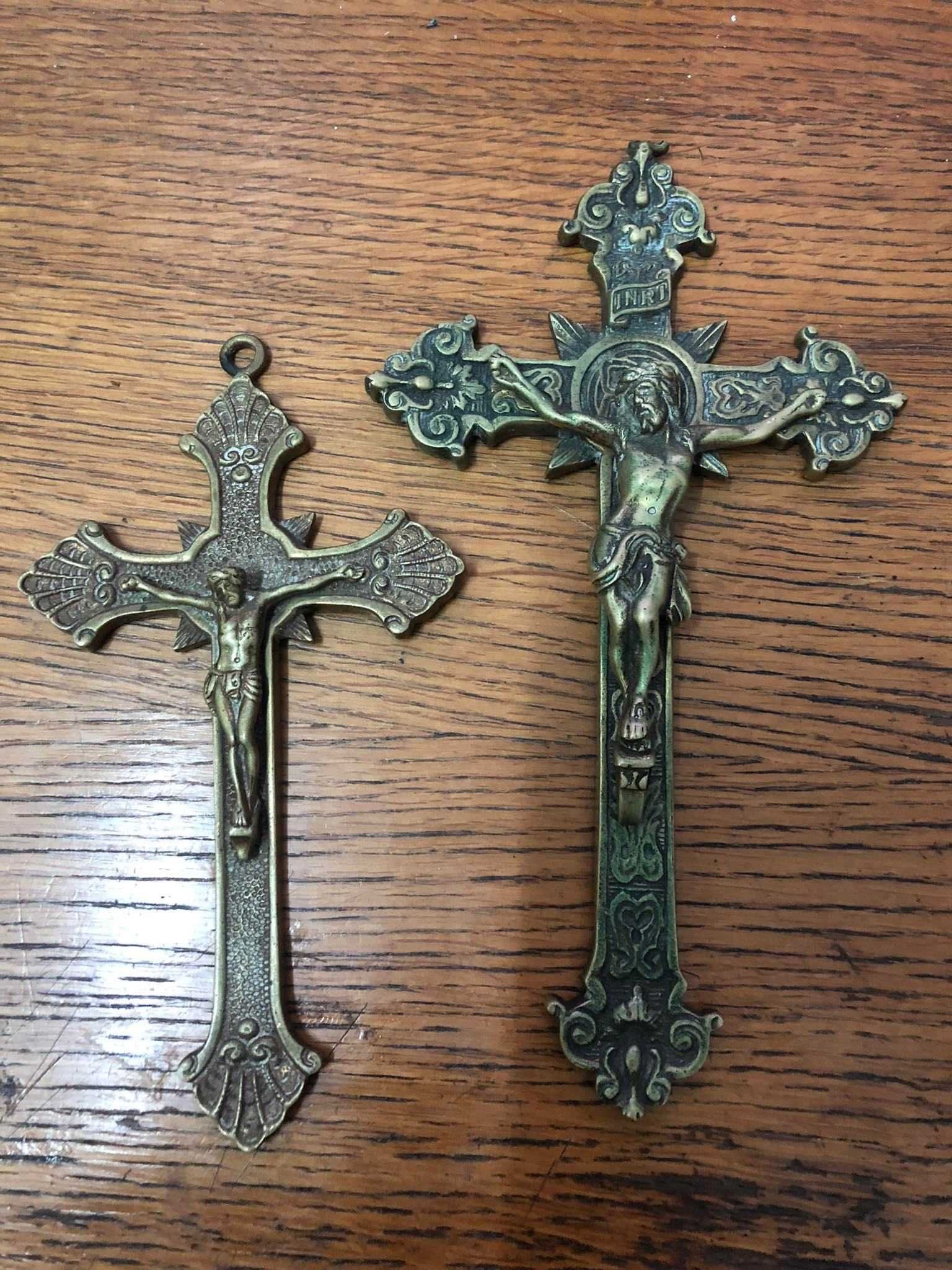 2 crucifixo bronze antigo