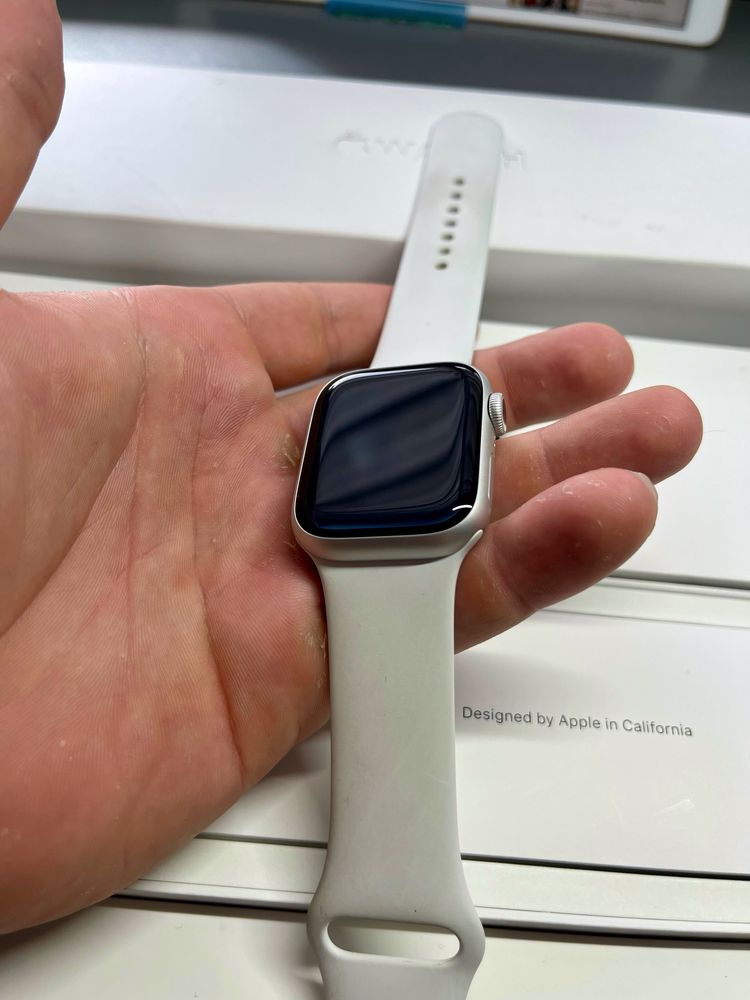 Apple Watch Series 8 41mm GPS 94% ІДЕАЛ епл вотч silver з коробкою