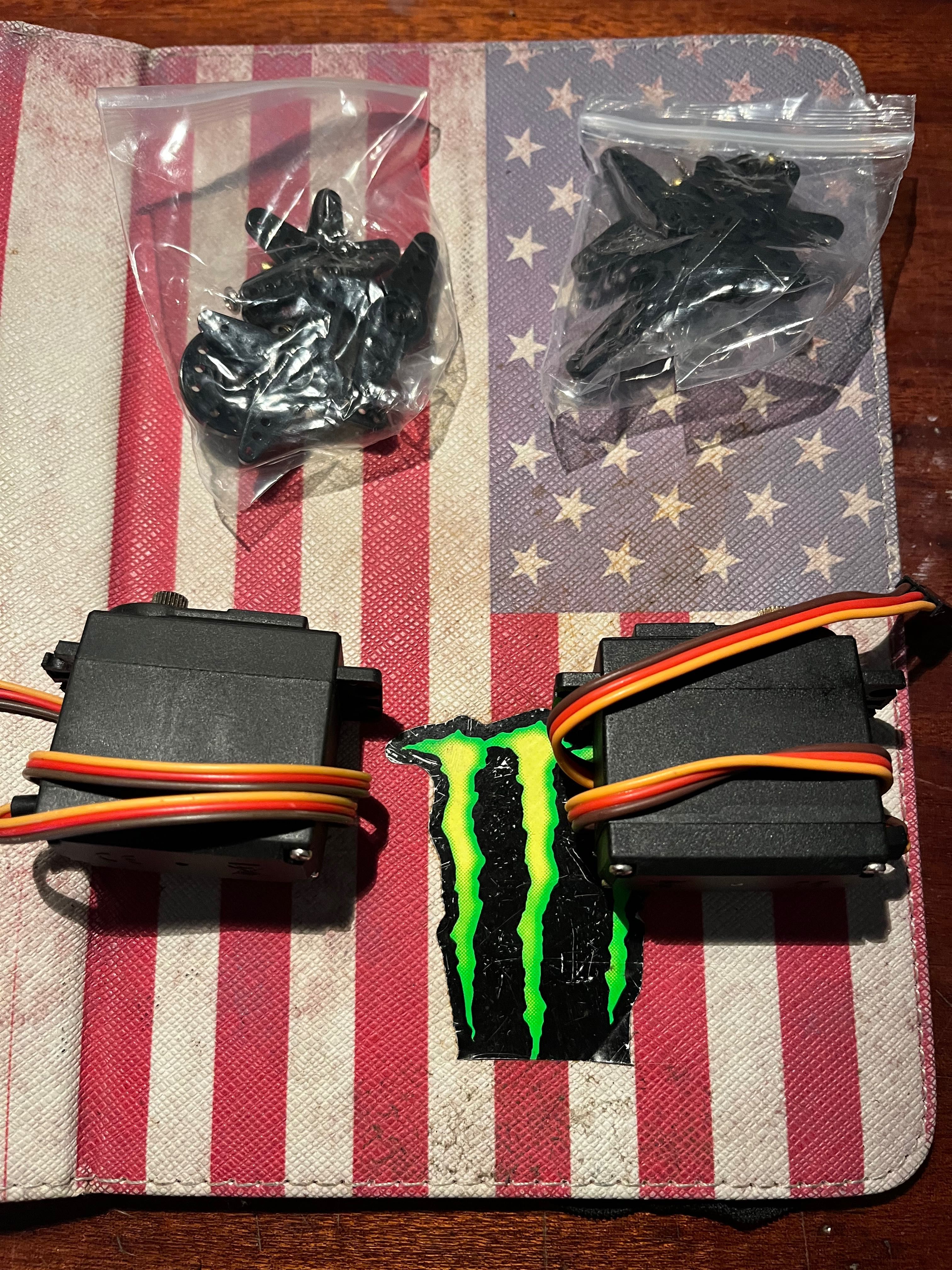 Servo Mg 13kg para carros Rc