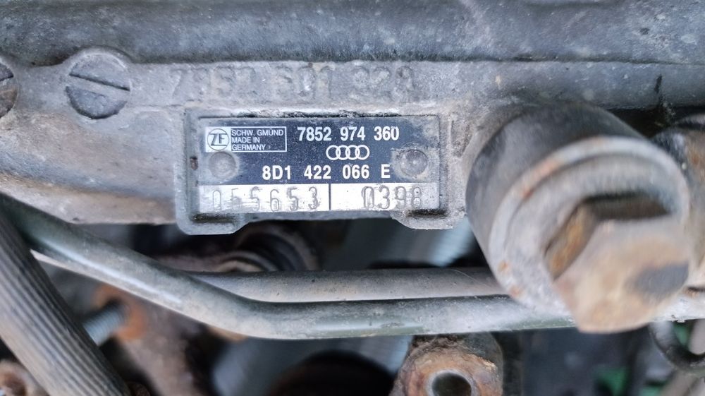 Запчасти на Ауди А4 В5 Кватро универсал б/у