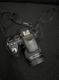 Maquina fotografica Fuji Fine Pix HS10.  Zoom óptico  30x   Como nova