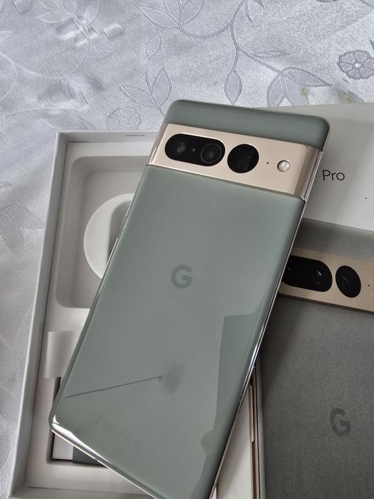 Google Pixel 7 Pro jak nowy !