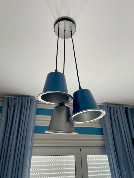 Candeeiro de Teto Exclusivo e Original Triplo - Design Único