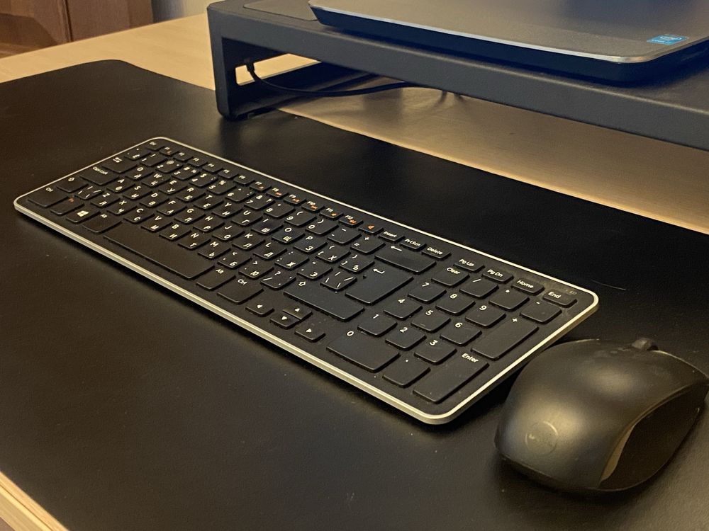 Dell 2350 моноблок + підставка + клавіатура з мишкою