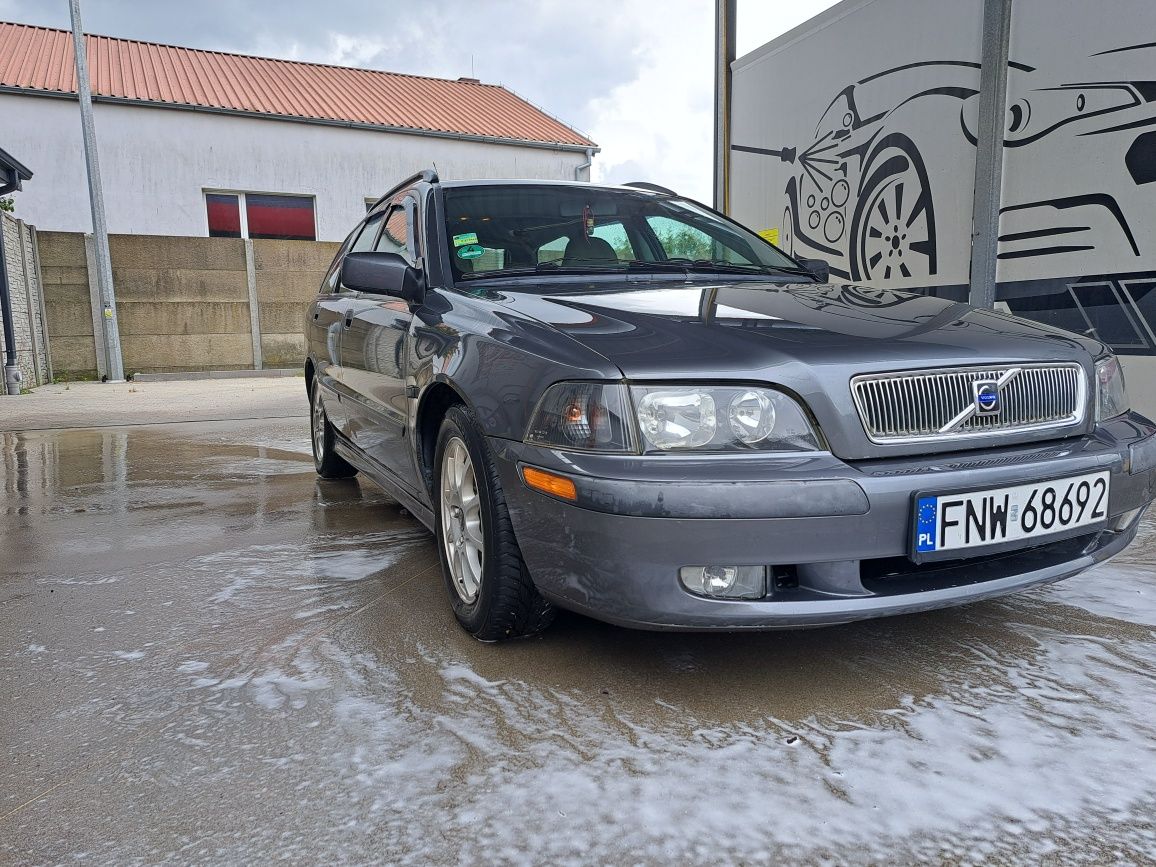 Volvo v40 2.0 benzyna