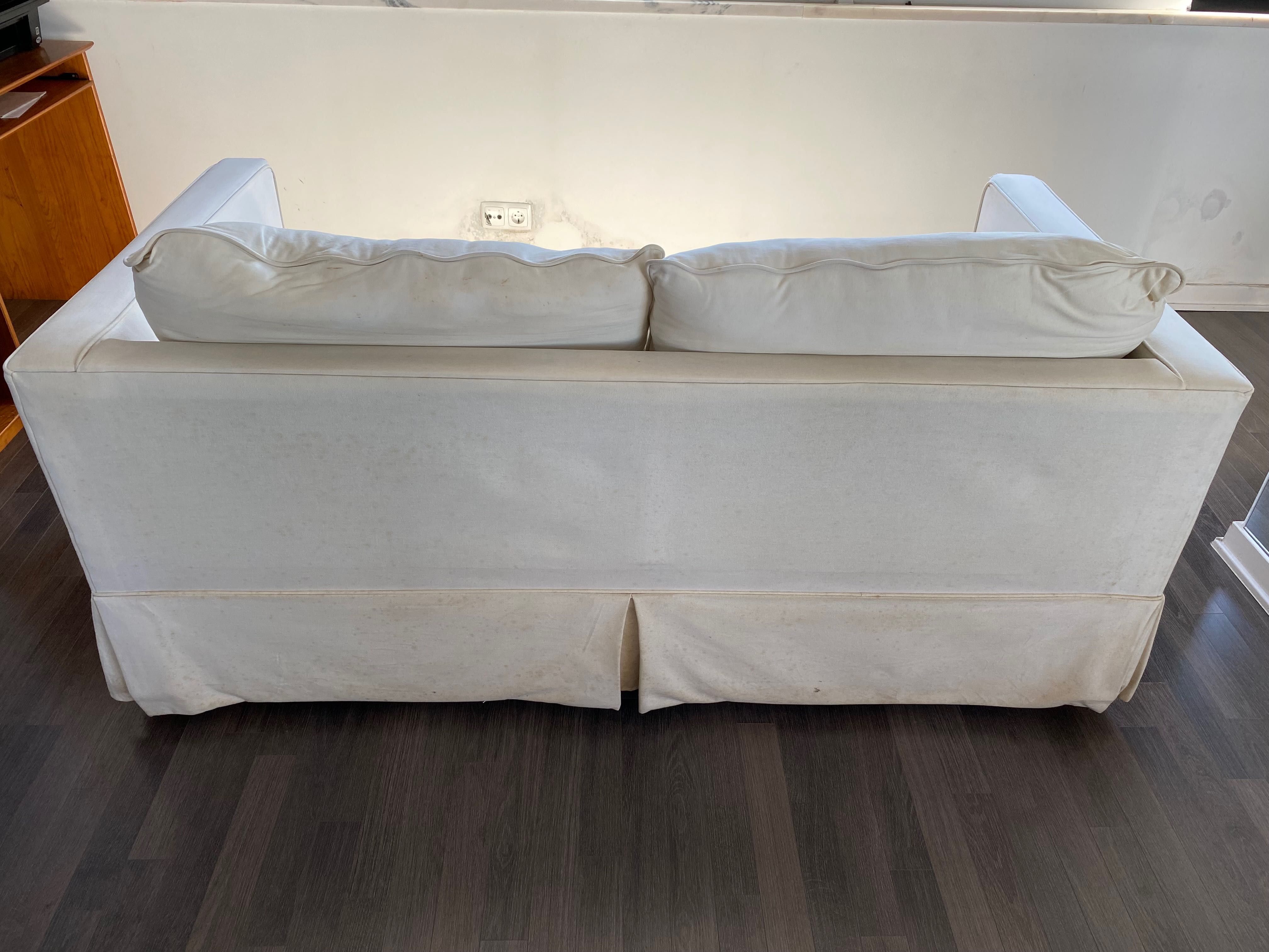 Sofá-cama usado em bom estado