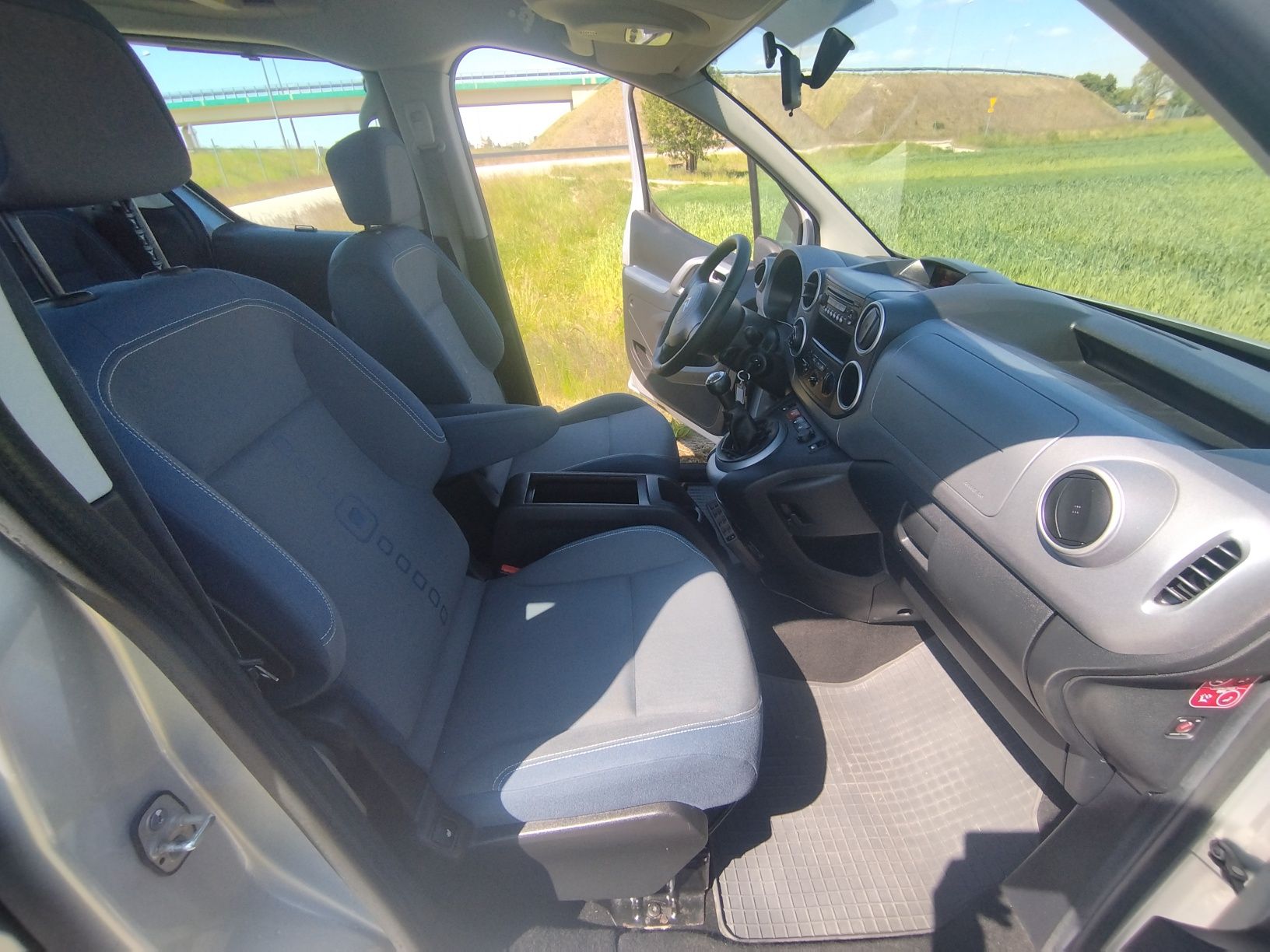 Citroen Berlingo 1.6 benzyna 5 osobowy